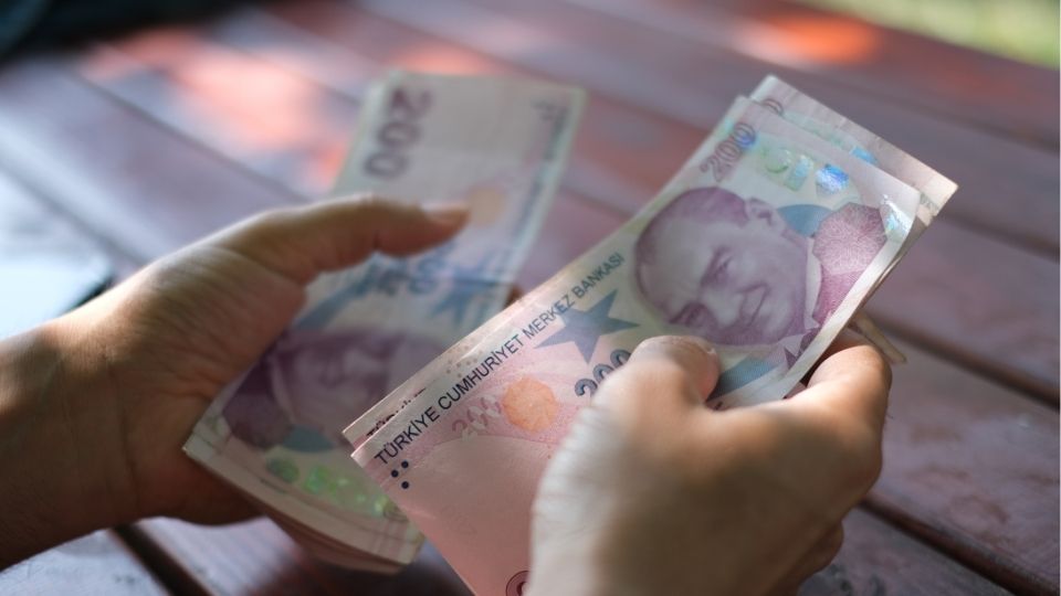 Mengatur Keuangan Saat Kuliah di Turki: Hemat dan Cerdas