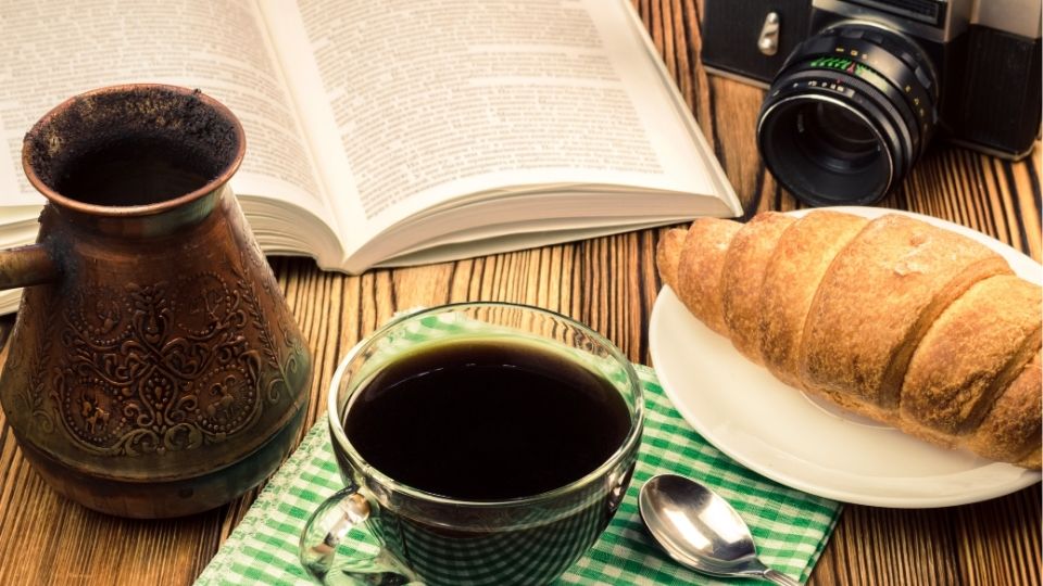 Kopi Turki dan Buku: Menemukan Inspirasi di Negeri Para Sufi