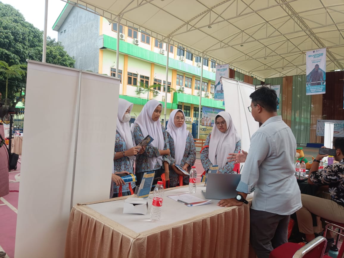 Hari terakhir Edu Fair kuliah turki di SMA Muhammadiyah 25
