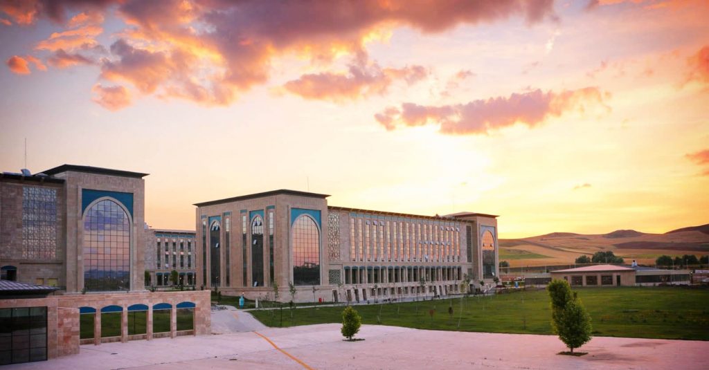 Mau Kuliah di Ankara? Ini 5 Universitas Rekomendasi Buat Kamu