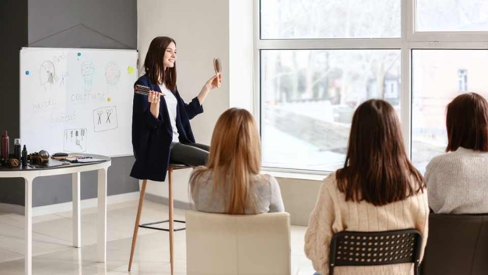 Kamu Mau Jadi Guru: Gimana Sih Caranya?