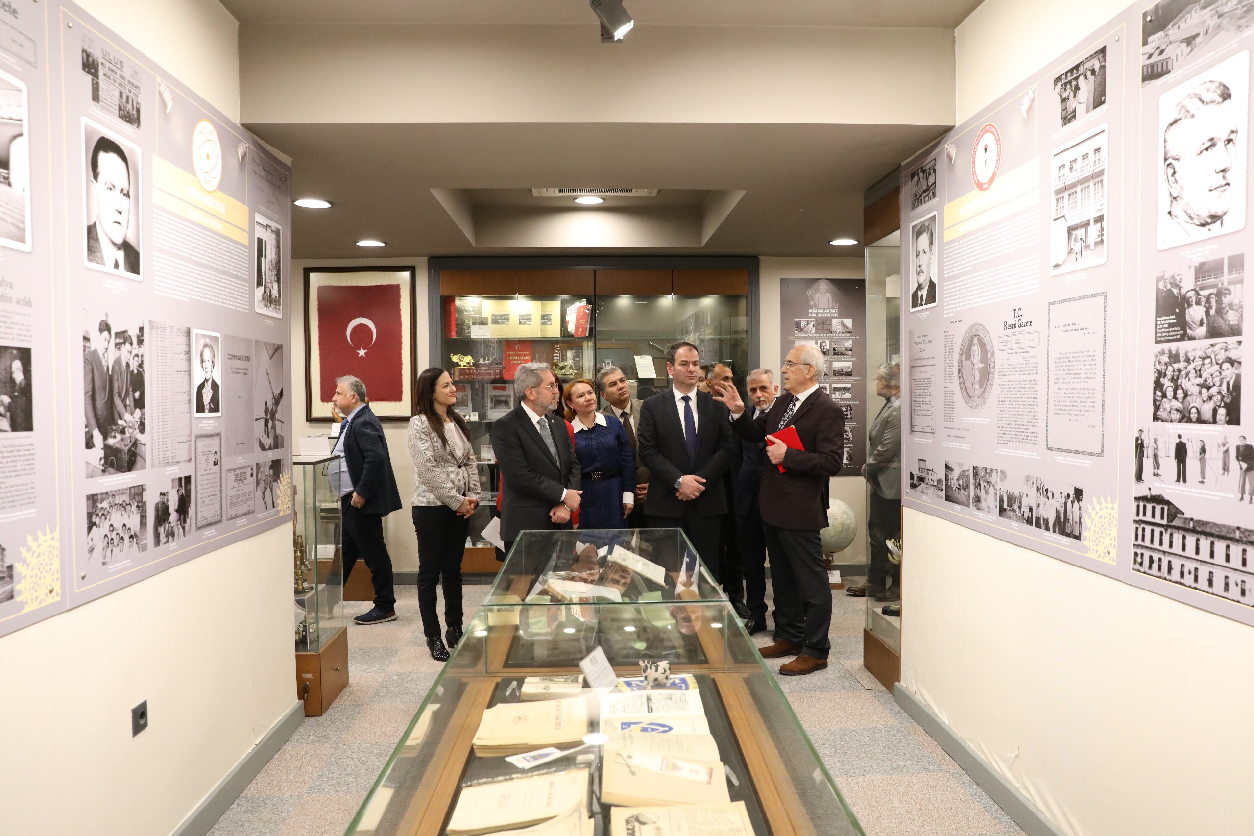 Perayaan Museum Sejarah Universitas Ankara Berusia 7 Tahun